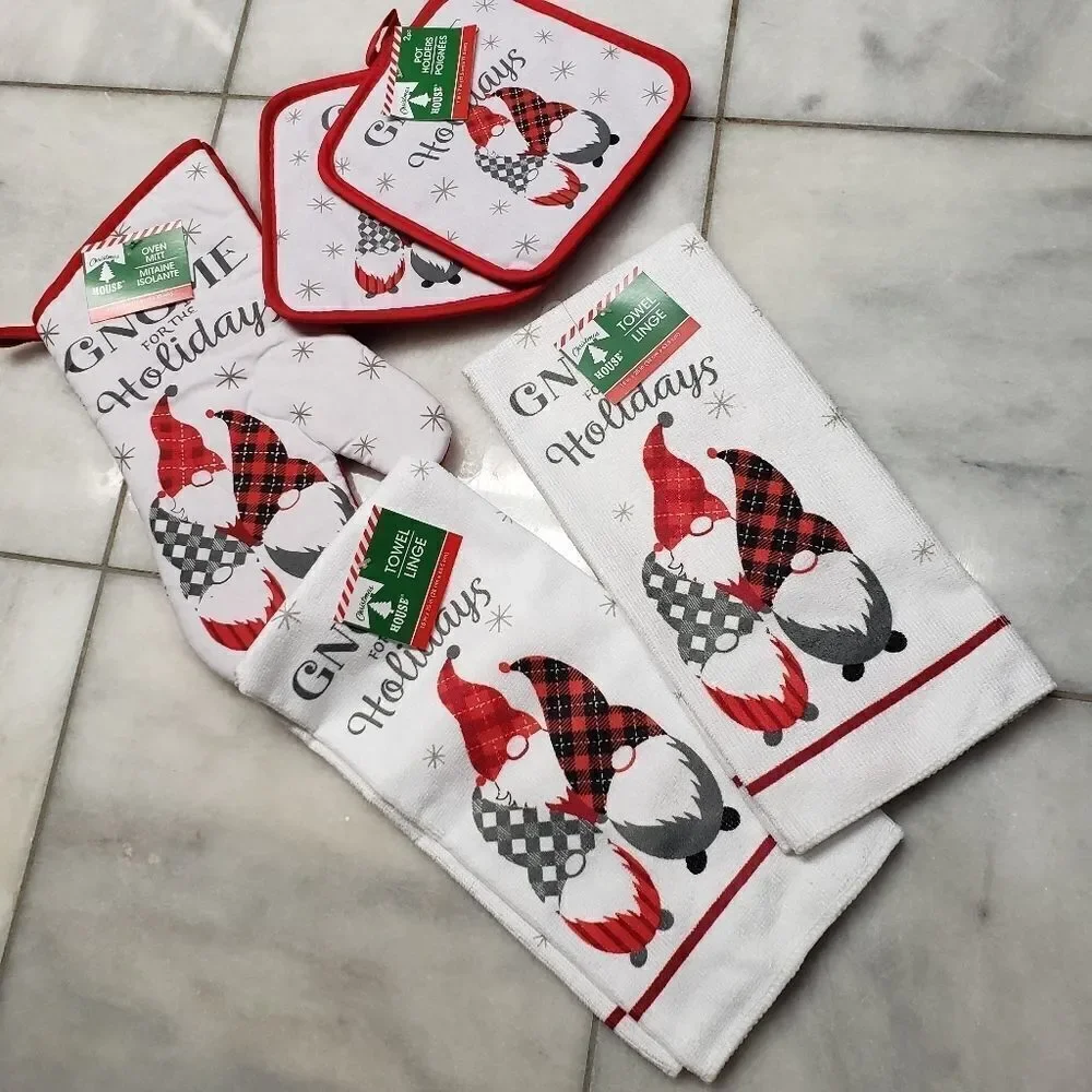 Christmas Set of 5 items,  towels and potholders knomes, NEW